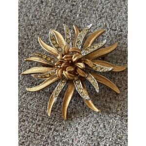 Antique 1950's Coro Stamped Goldtone and Rhinestone Brooch